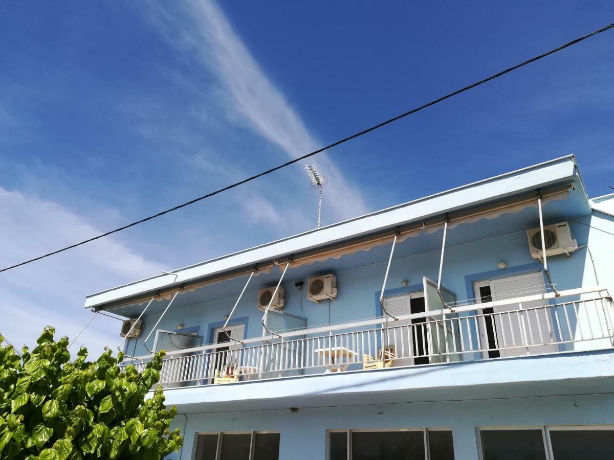 Eleftheria'S Apartments Eratini Exterior photo